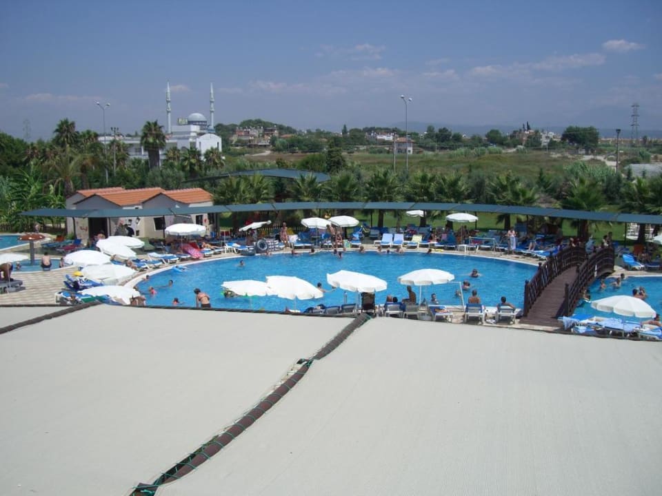 Blick von dem Lobby-Balkon FUN&SUN Smart Hane Sun Hotel