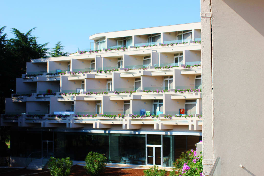 Вид на номер с балконом Hotel Mediteran Plava Laguna