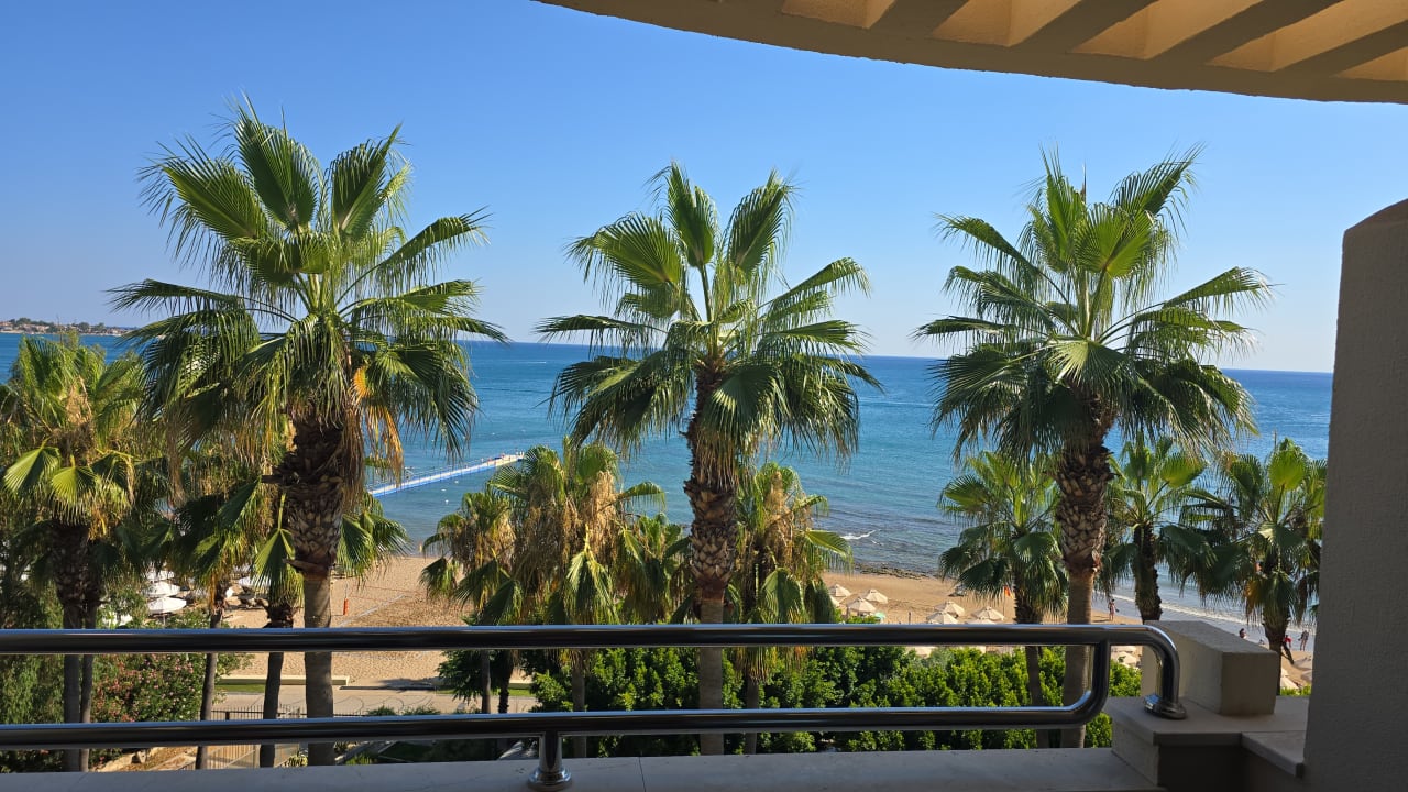 Zimmer Melas Resort Hotel