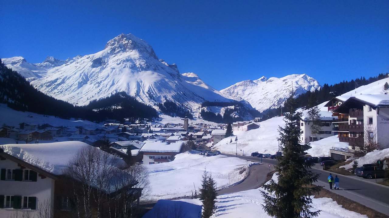 Ihr Ausblick vom Zimmer und Ihrem Balkon! Pension Zöggeler