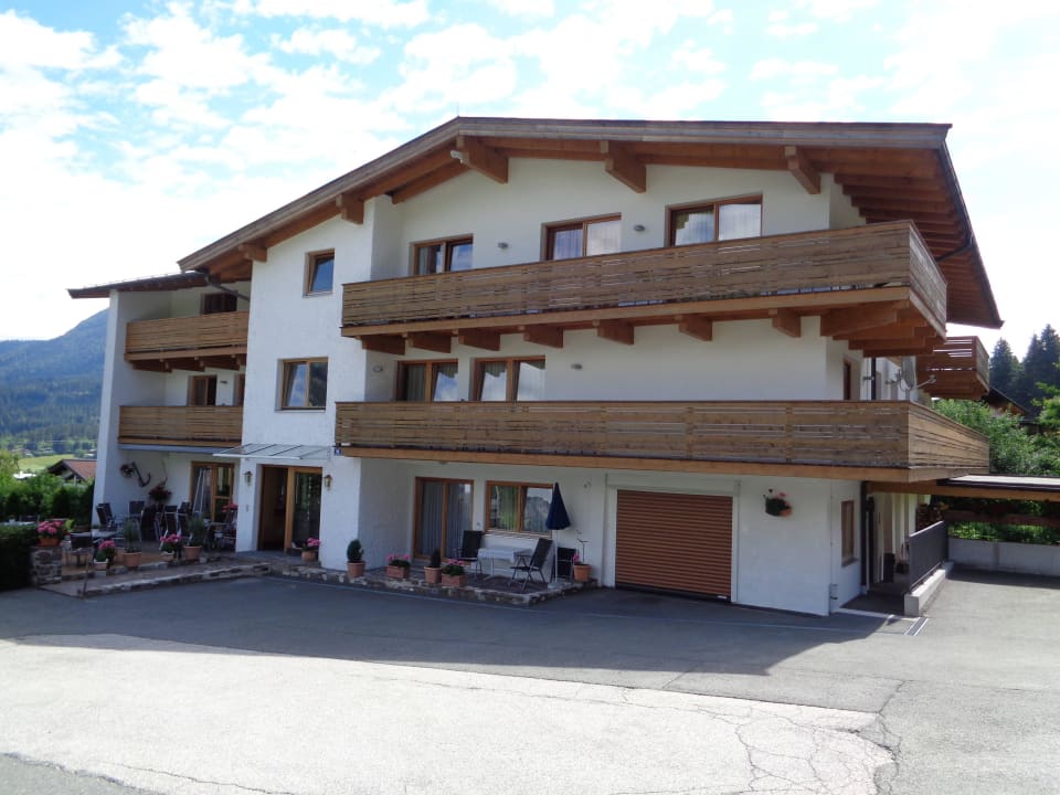 Hotel mit Terrasse Pension Noella