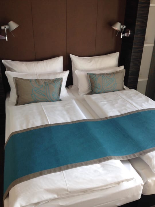 Unser Zimmer Motel One Salzburg-Mirabell