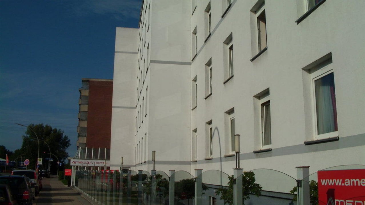 Hotel von der Frontseite PLAZA INN Hamburg Moorfleet