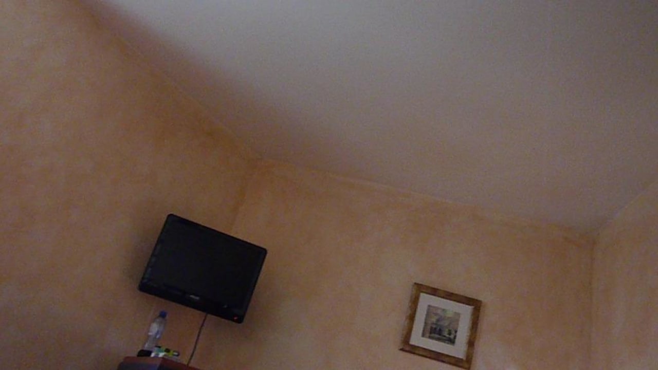 TV Villa Royale Montsouris