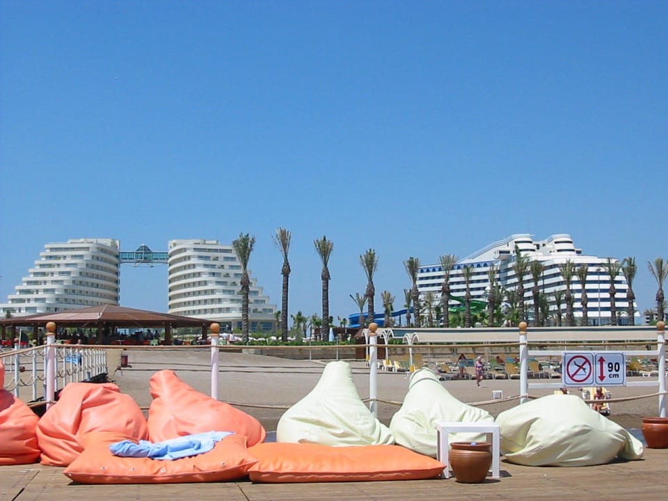 Вид с пирса Hotel Miracle Resort