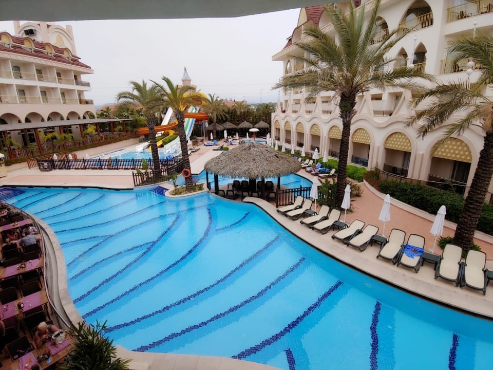 Pool Well Palace Side