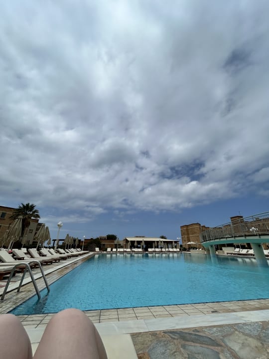 Pool Bella Beach Hotel