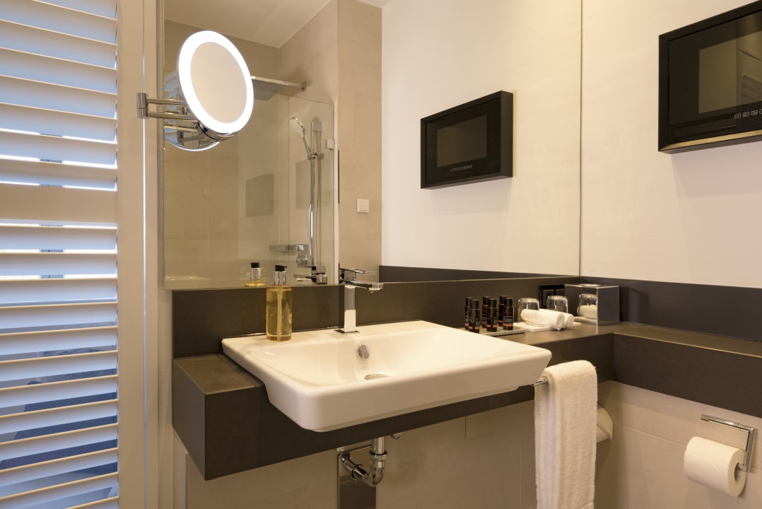 Zimmer Hotel Brunnenhaus Schloss Landau