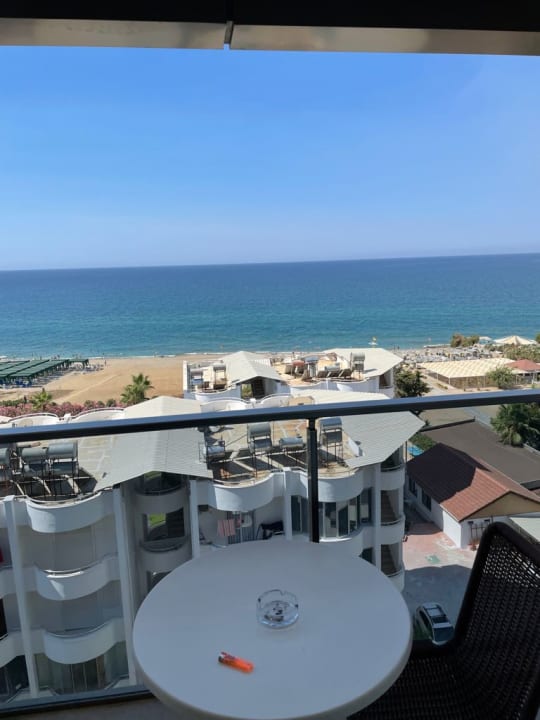 Außenansicht Hotel Royal Garden Beach