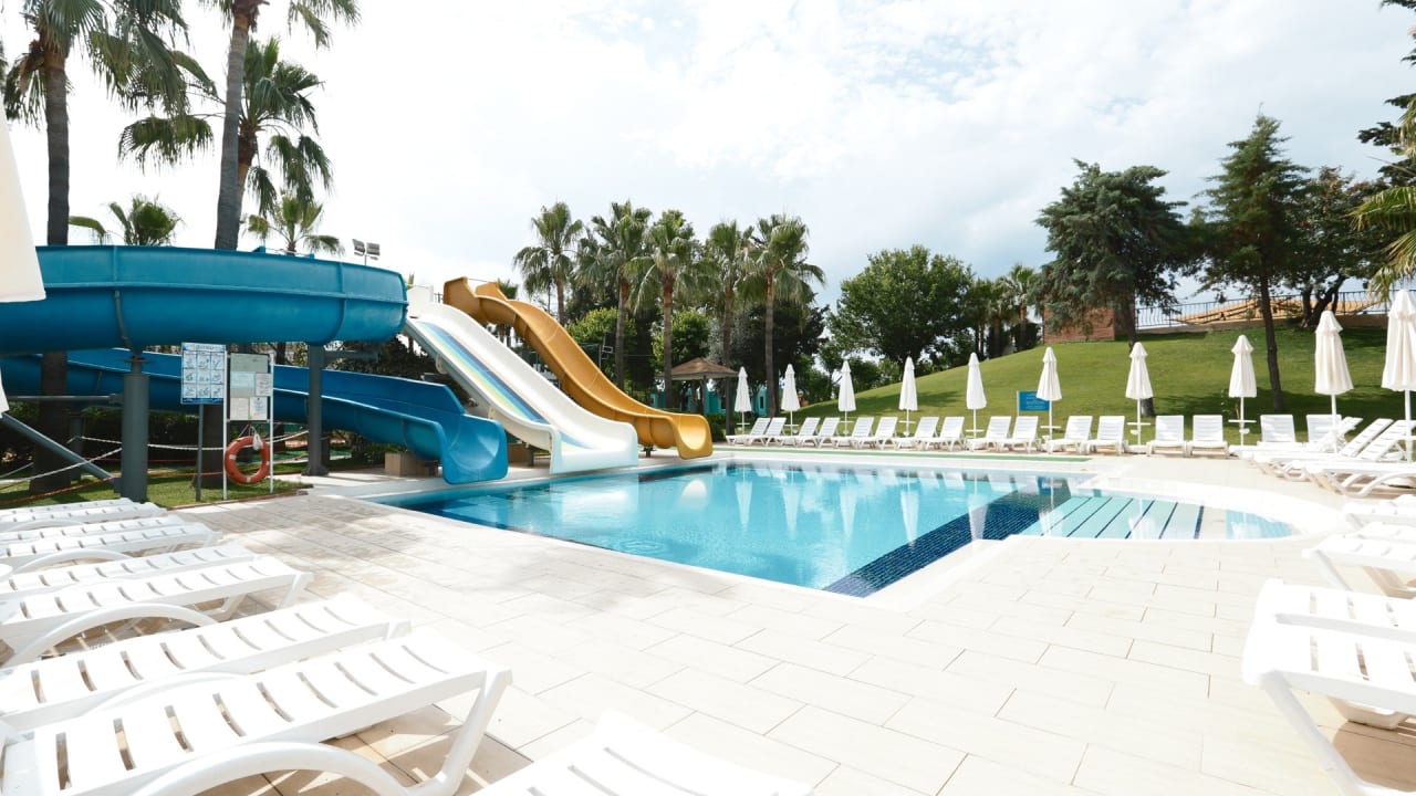 Pool Insula Resort & Spa