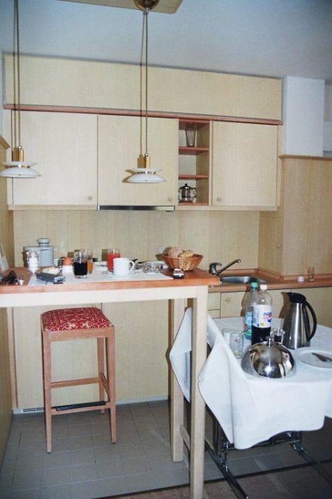 Die Küche in einem Achatappartment Dorint Strandresort & Spa Ostseebad Wustrow