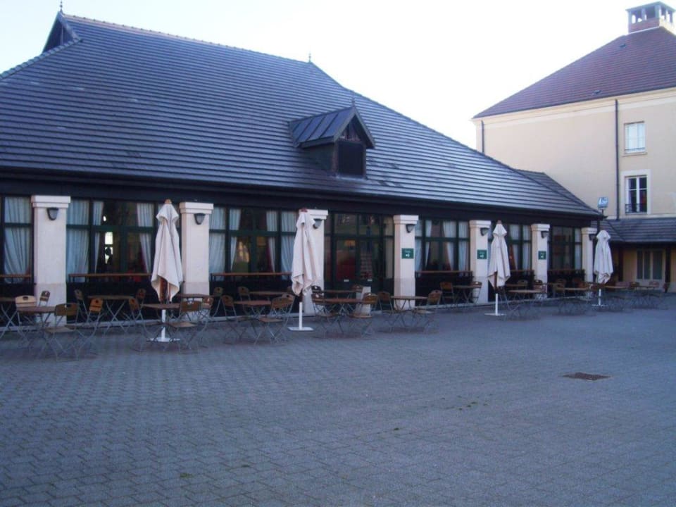 Die Frühstücks-Baracke Campanile Val de France