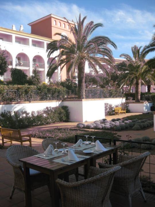 Abendessen im Freien Fuerte Conil-Resort