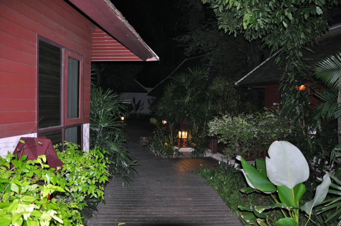 Parkanlage des Hotels Chaweng Regent Beach Resort