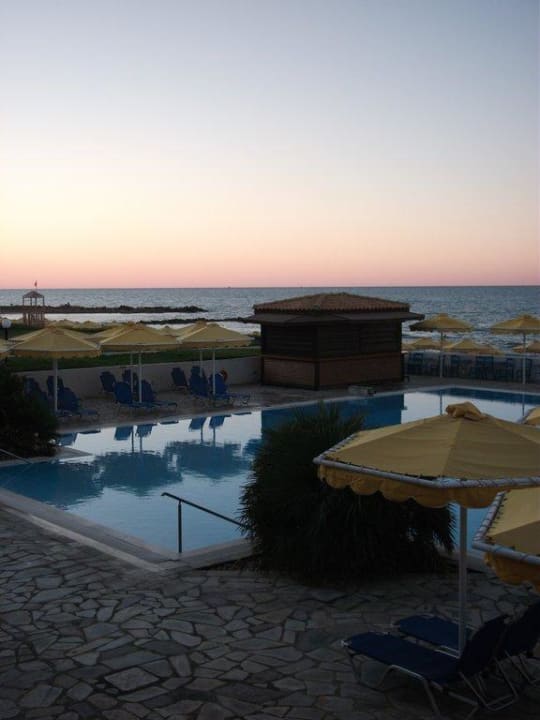 Ruhepool Mitsis Selection Rinela