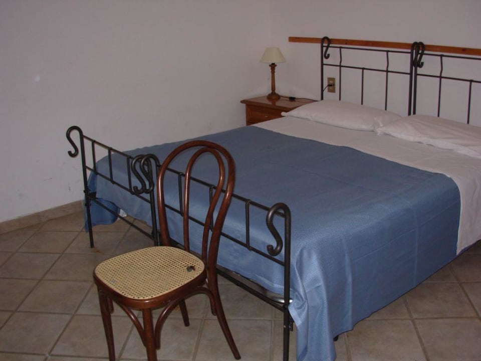 Zimmereinrichtung Dependance Hotel Torre Artale