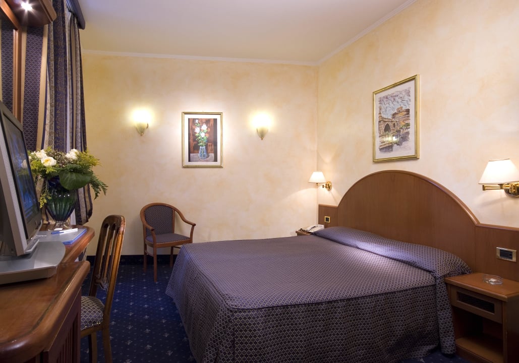 Hotel Nuovo Quattro Fontane Hotel Nuovo Quattro Fontane