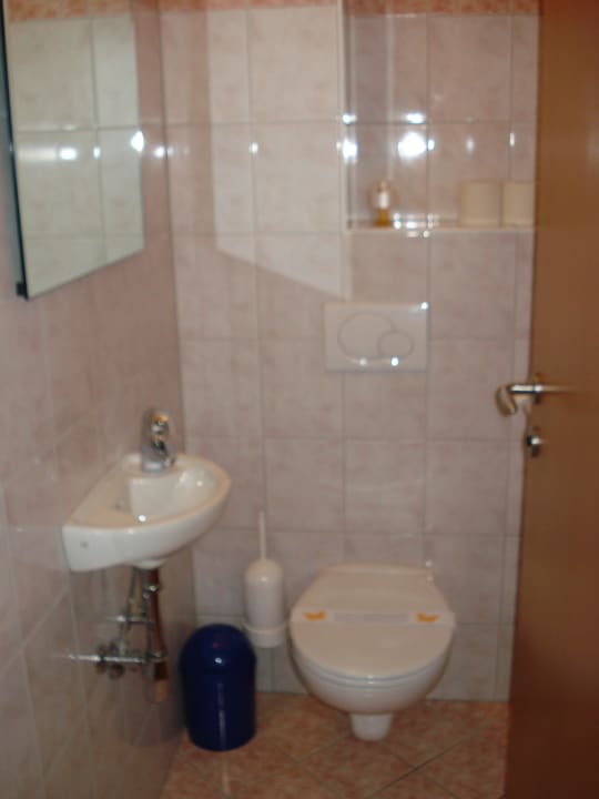 Getrenntes WC Barry-Memle