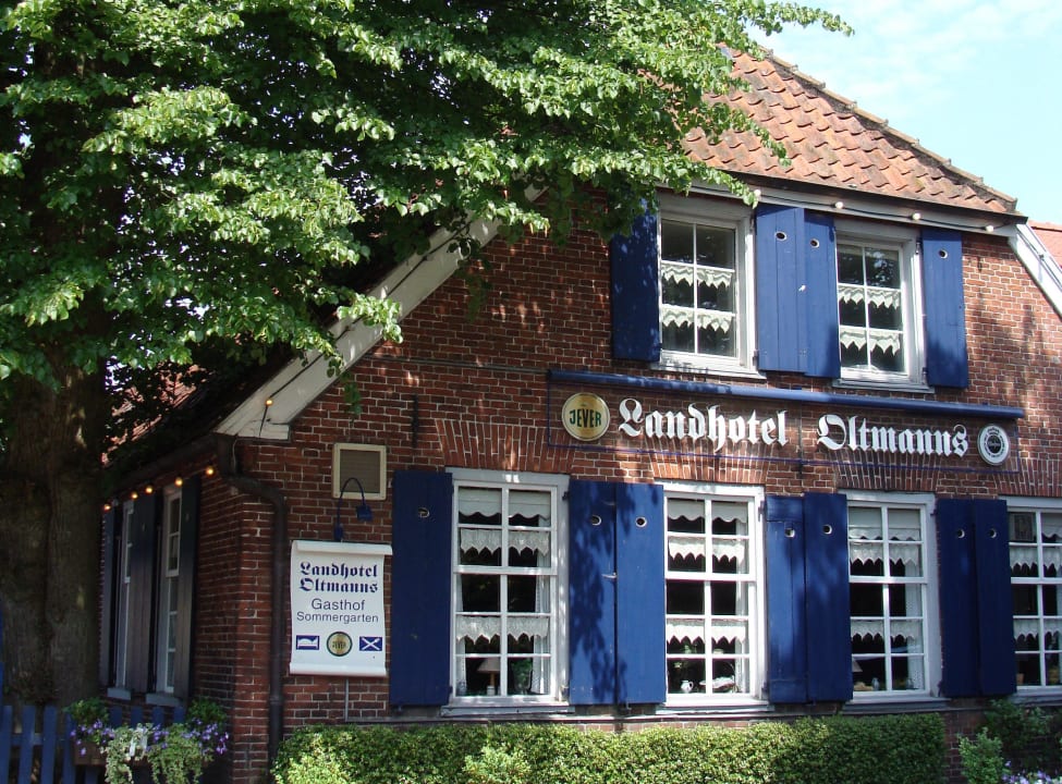 Historisches Haus - erster Anblick Landhotel und Gasthof Oltmanns