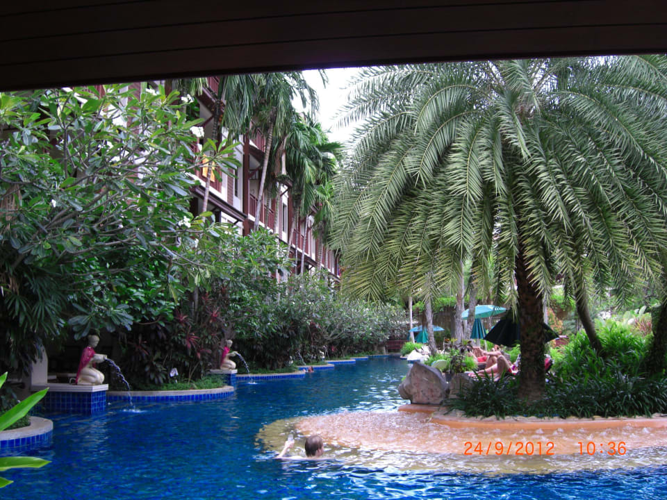 Traumhafte Poollandschaft Kata Palm Resort & Spa
