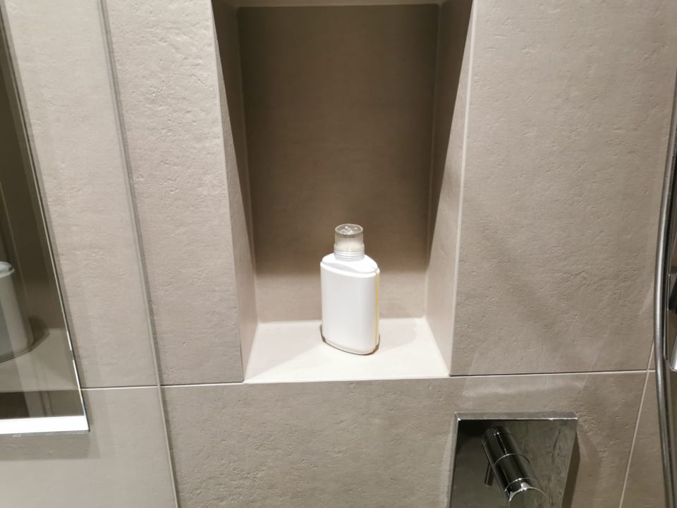 Zimmer Abacco by Rilano