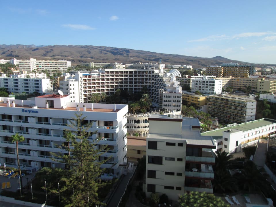Blick über Playdel Ingles Hotel Riu Palace Palmeras