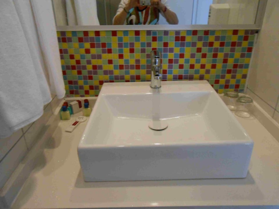 Schmaler Waschtisch Ramada Resort by Wyndham Side