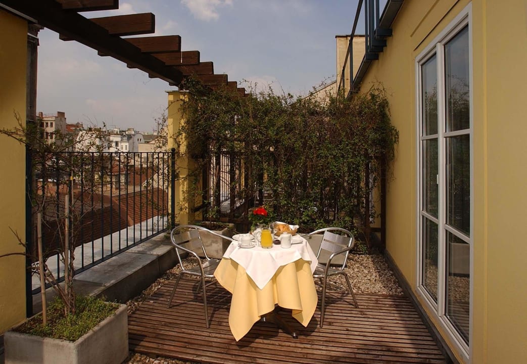 Terrace K+K Hotel Maria Theresia