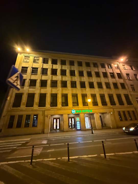 Außenansicht B&B Hotel Poznań Old Town