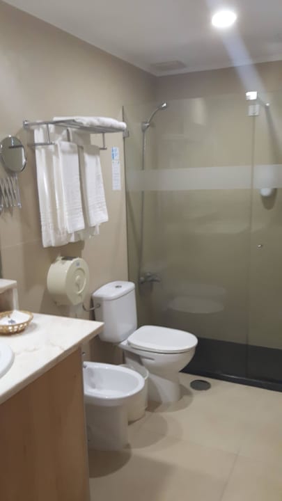 Großes Bad Hotel Orca Praia