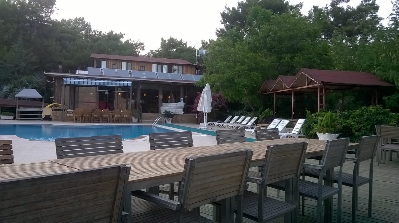 Pool LYKIA lodge | home of happiness
