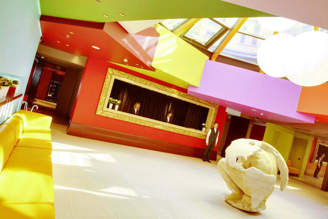 Reception and Lobby Hotel Domina Prestige St. Petersburg