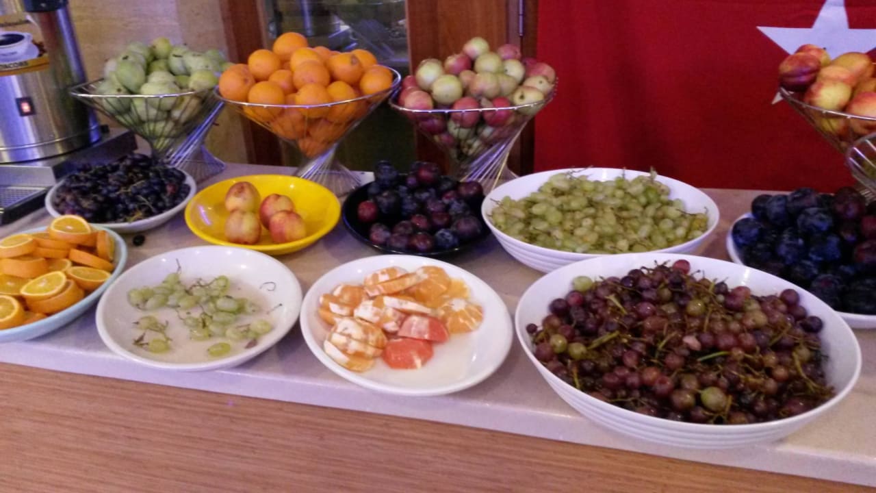 Obstbuffet Side Breeze Hotel