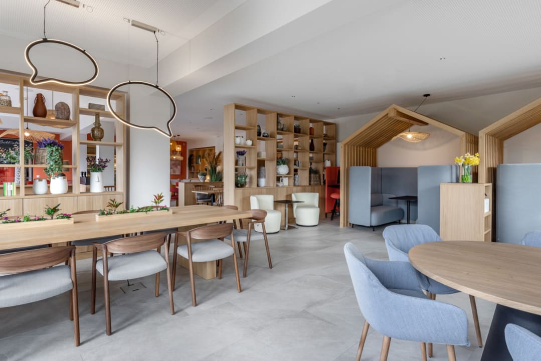 Gastro Ascona Lodge, Pool & Garden Retreat