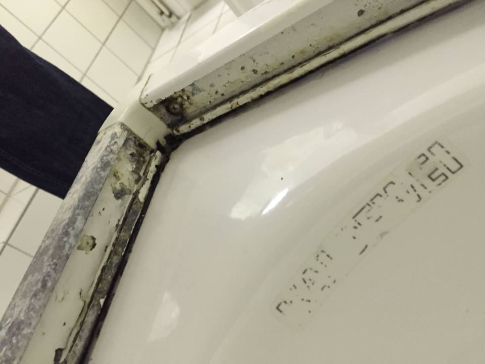 Schimmel und Dreck St.Joseph Hotel Hamburg St.Pauli Kiez Reeperbahn