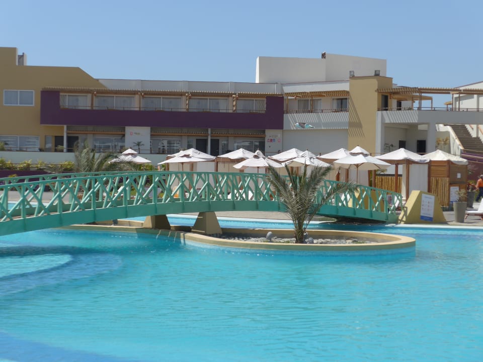 Der große Pool Aranwa Paracas Resort & Spa