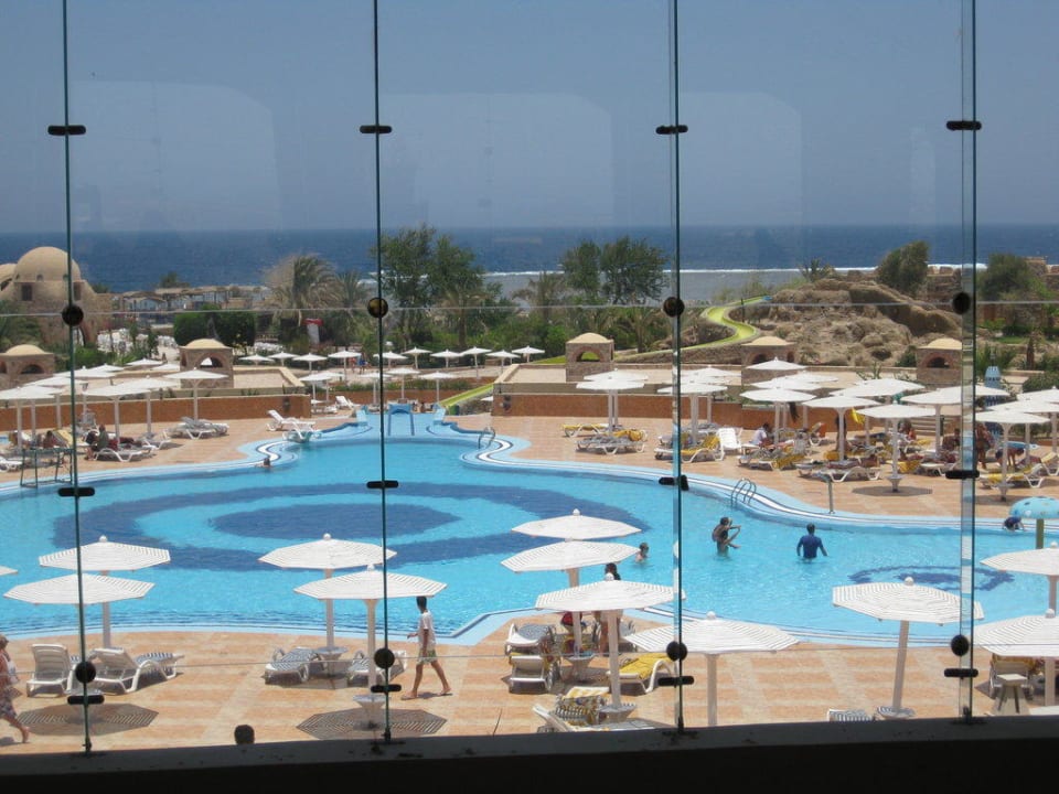 Blick von der Lobby nach draussen Utopia Beach Club