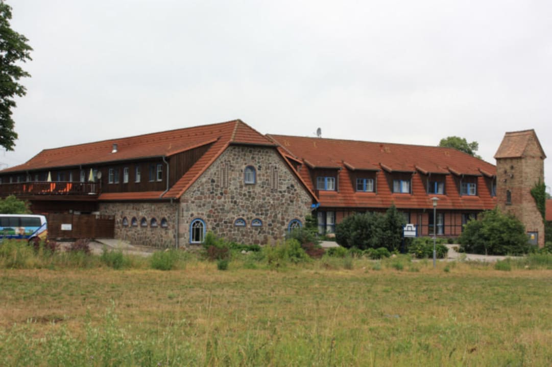 Blick auf die Südostseite  Alter Landsitz