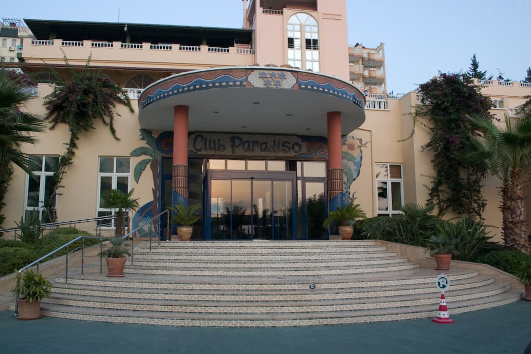 Eingang Hotel Club Paradiso