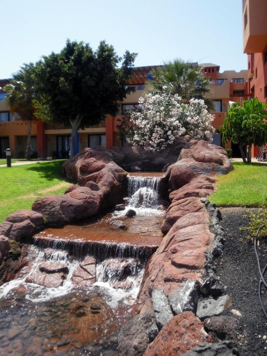 Schön angelegter Bach H10 Tindaya