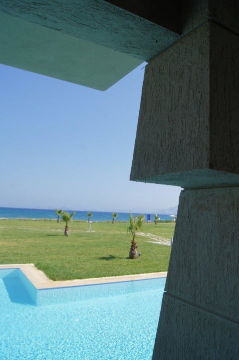 Aublick aus unterer Maisonette-Terrasse Astir Odysseus Kos Resort & Spa