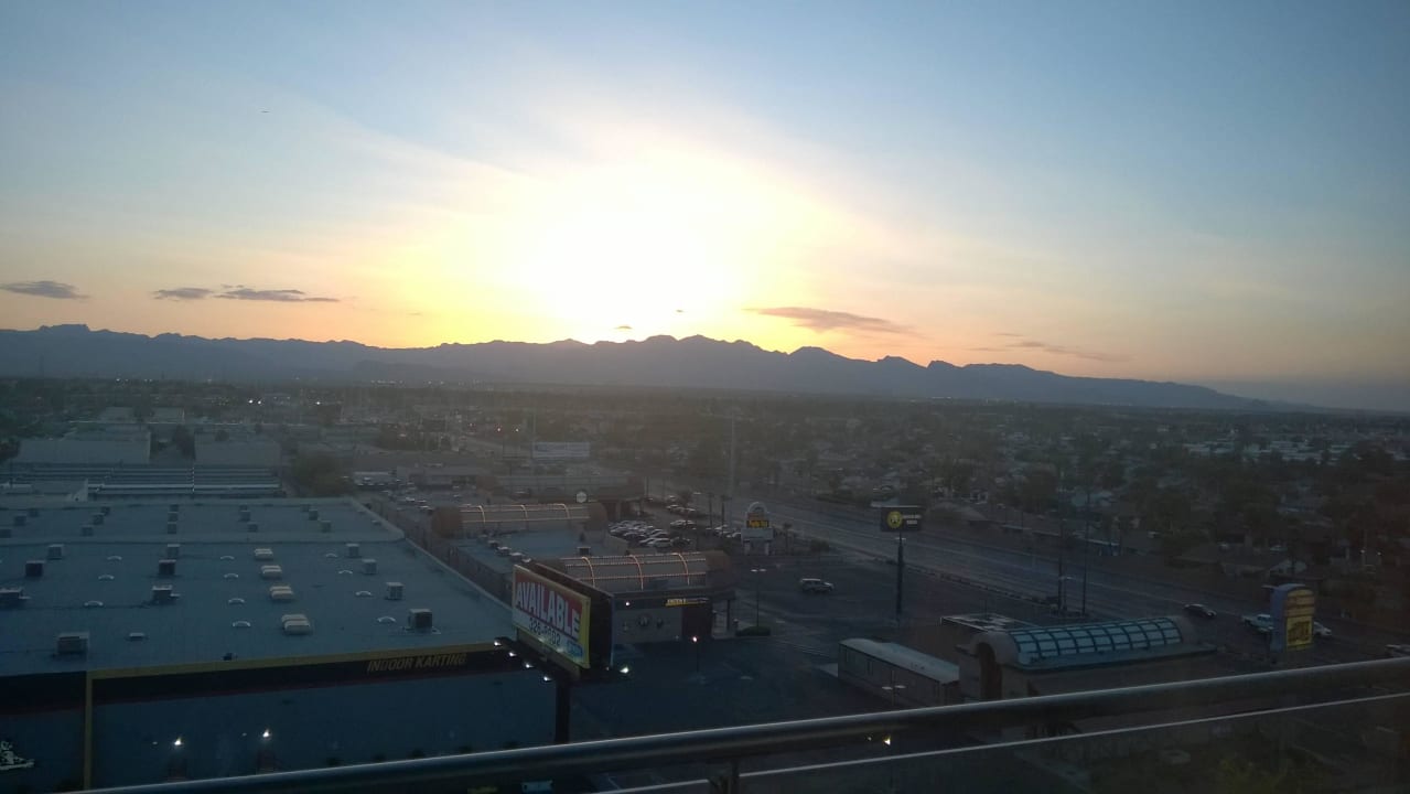 Sonnenuntergang Hotel Palms Place