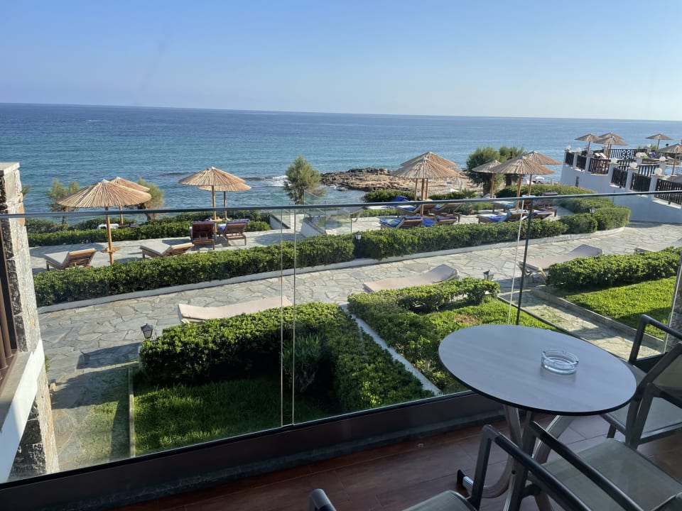 Ausblick Alexander Beach Hotel & Village Resort