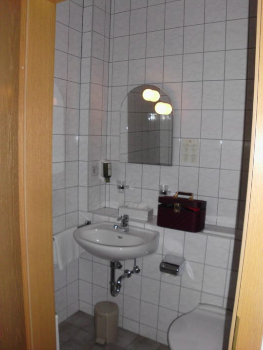Bad mit WC/D Parkhotel Pretzsch