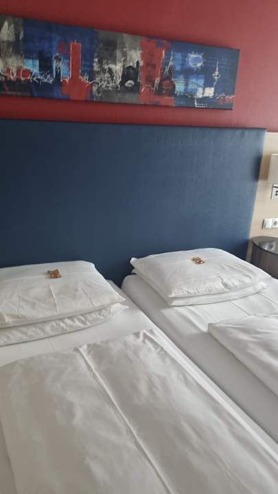 Zimmer H+ Hotel Köln Brühl