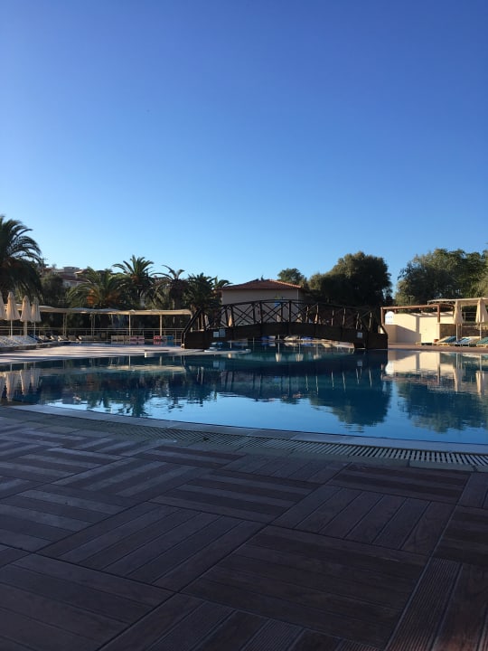 Pool Club Resort Atlantis