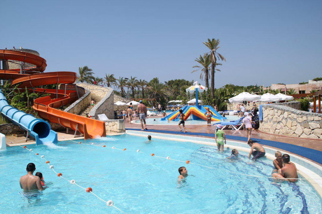 Pool Blue Waters Club