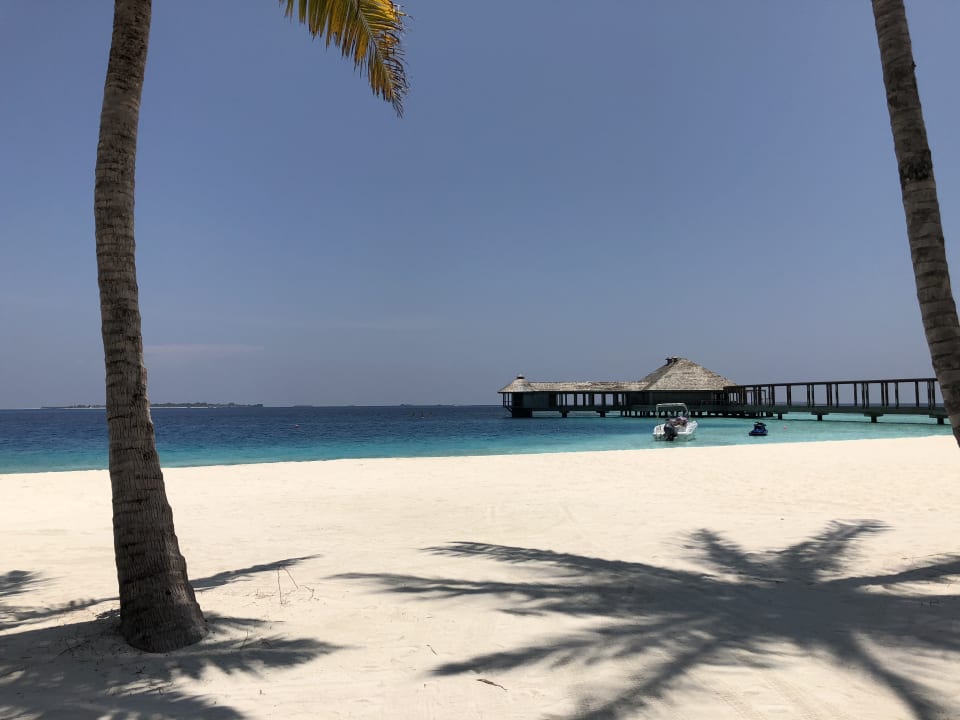 Strand Hurawalhi Island Resort Maldives
