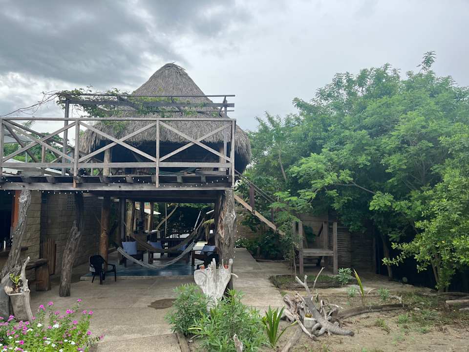 Außenansicht Tambo Marina Eco Hostal