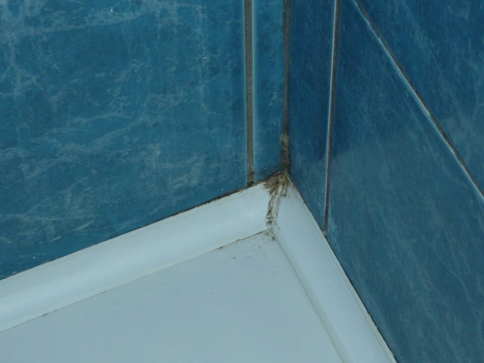 Stockflecken an der Duschtassendichtung Sirene Belek Hotel